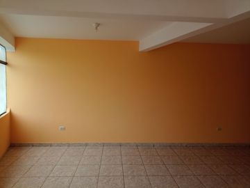 REMATO Casa-Edificio en Santa Teresa de Ávila esquina