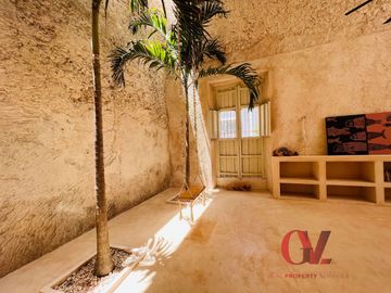 “CASA CALMA”  AMUEBLADA CON ESTILO UNICO EN EL CENTRO DE MERIDA