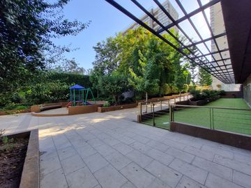 Venta de Lindo Depto. de 2 dormitorios 2 baños. Metro Ñuble.
