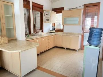 RUMAH MEWAH SUPER LUX FULL FURNISHED SIAP HUNI  DI DAGO RESORT BANDUNG