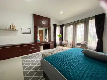 RUMAH MEWAH SUPER LUX FULL FURNISHED SIAP HUNI  DI DAGO RESORT BANDUNG