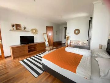 RUMAH MEWAH SUPER LUX FULL FURNISHED SIAP HUNI  DI DAGO RESORT BANDUNG