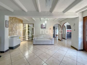 Casa en Venta, Jardines de Santa Clara. Ecatepec, Estado de México.