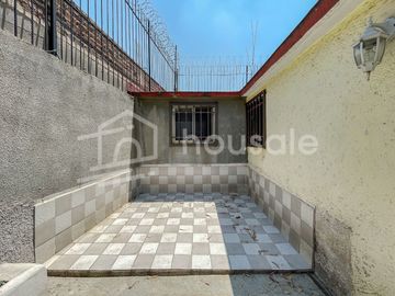 Casa en Venta, Jardines de Santa Clara. Ecatepec, Estado de México.