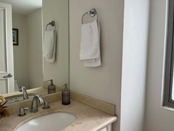 Departamento en Venta en Hacienda de las Palmas Interlomas
