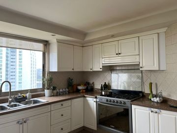 Departamento en Venta en Hacienda de las Palmas Interlomas