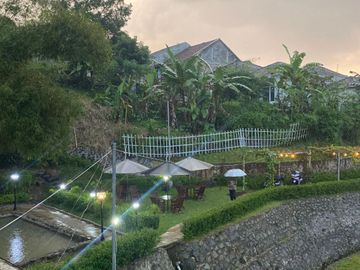 JUAL VILLA EKSOTIS MEWAH FULL FURNISHED DEKAT ALUN-ALUN BANJARAN BANDUNG JAWA BARAT