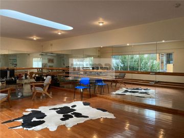 Casa en Venta en San José Insurgentes (Casa con Uso de Suelo)