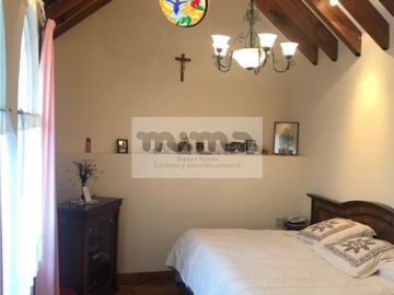 Casa en Venta en San José Insurgentes (Casa con Uso de Suelo)