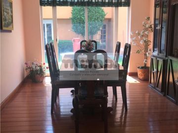 Casa en Venta en San José Insurgentes (Casa con Uso de Suelo)