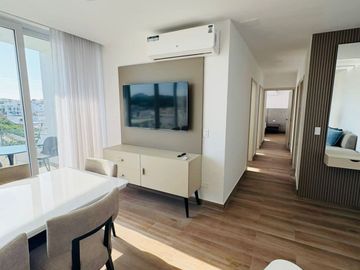 Venta de departamento amoblado de 3 habitaciones en urbanización Porto Manta.