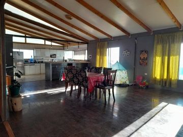 Venta de parcela con casa en Altos de Miraflores – Pica, Región de Tarapacá