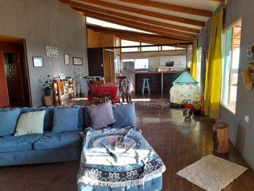 Venta de parcela con casa en Altos de Miraflores – Pica, Región de Tarapacá
