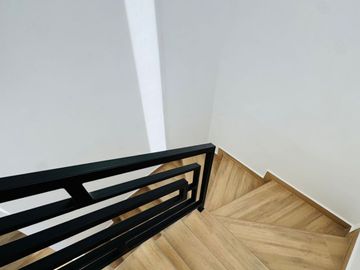 En venta Casa nueva amoblada en urbanización de Ruta Del Spondyllus en Manta.
