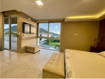 Venta de Casa amoblada de 4 habitaciones en Montecristi Golf Resort & Villas.