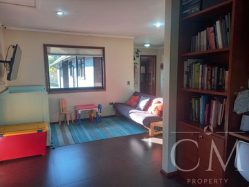 Amplia casa en Condominio Fundo la Esperanza