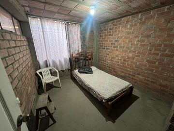 CASA EN VENTA - SAN ANTONIO DE CARAPONGO