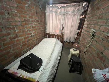 CASA EN VENTA - SAN ANTONIO DE CARAPONGO