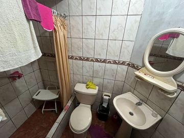 CASA EN VENTA - SAN ANTONIO DE CARAPONGO