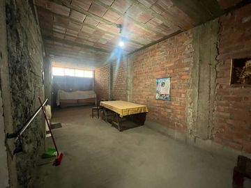 CASA EN VENTA - SAN ANTONIO DE CARAPONGO