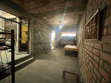 CASA EN VENTA - SAN ANTONIO DE CARAPONGO