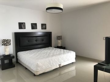 VENTA CASA MILENIO III EN COTO, AMUEBLADA O SIN AMUEBLAR, OPORTUNIDAD!