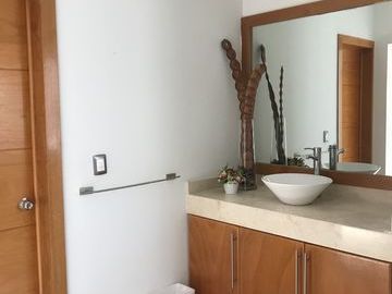 VENTA CASA MILENIO III EN COTO, AMUEBLADA O SIN AMUEBLAR, OPORTUNIDAD!