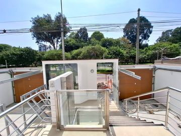 Vendo Duplex 801 y 802 de 3 Dorm + 1 Cochera de Estreno, Av San Borja Sur