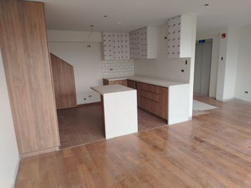 Vendo Duplex 801 y 802 de 3 Dorm + 1 Cochera de Estreno, Av San Borja Sur
