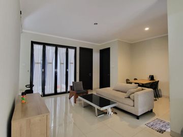 Rumah Dijual Segera 2 lantai di Discovery Bintaro 16044-SC 0811189----