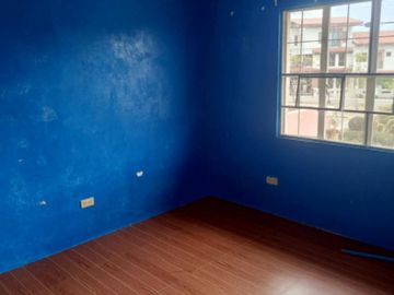 Corner Unit House & Lot in CAMELLA CERRITOS HEIGHTS Molino Bacoor - FORECLOSED