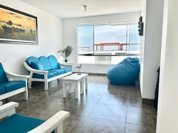 Invierte en Asia: Casa de Playa con 2 Piscinas y 5 Dormitorios