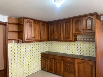 Casa rentera de venta sector la pradera con local comercial