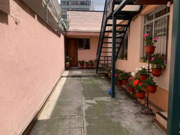 Casa rentera de venta sector la pradera con local comercial