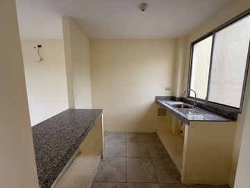 CASA 64M2, VIA A DAULE
