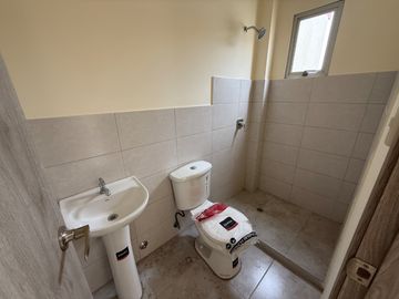 CASA 64M2, VIA A DAULE