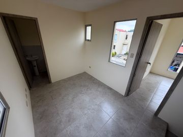 CASA 64M2, VIA A DAULE