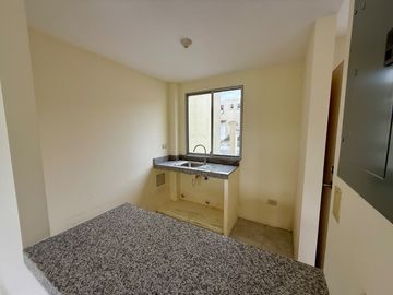 CASA 64M2, VIA A DAULE
