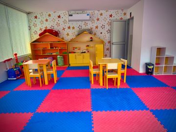 CASA 64M2, VIA A DAULE