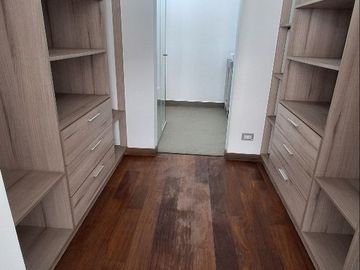 ALQUILO CASA JR. LOS ALPES - URB. ASOC. DE VIVIENDA LOS HUERTOS DE LA MOLINA  LA MOLINA