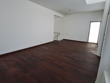 ALQUILO CASA JR. LOS ALPES - URB. ASOC. DE VIVIENDA LOS HUERTOS DE LA MOLINA  LA MOLINA