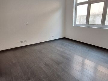 ALQUILO CASA JR. LOS ALPES - URB. ASOC. DE VIVIENDA LOS HUERTOS DE LA MOLINA  LA MOLINA