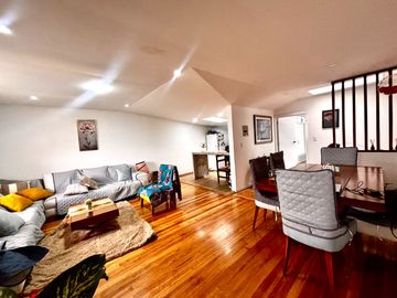Casas Renteras con Locales en Cuenca Ecuador, Sector Av Pichincha, cerca del centro de cuenca