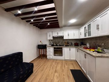 Casas Renteras con Locales en Cuenca Ecuador, Sector Av Pichincha, cerca del centro de cuenca