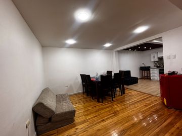 Casas Renteras con Locales en Cuenca Ecuador, Sector Av Pichincha, cerca del centro de cuenca