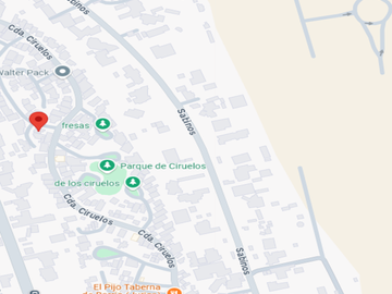 Casa Grande en Remate, con patio y jardín, Col. Jurica Pinar, Santiago de Querétaro, Querétaro