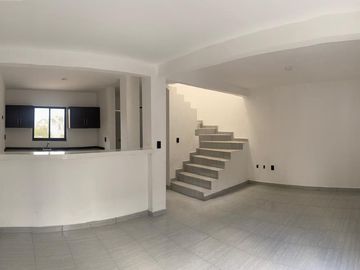 CASA EN VENTA DE OPORTUNIDAD