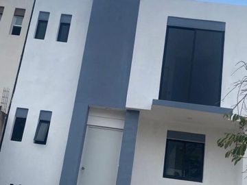 CASA EN VENTA DE OPORTUNIDAD