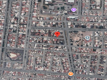 Gran Casa en Remate, en zona de alta plusvalía, Col. Lomas de San Juan, San Juan del Río, Querétaro