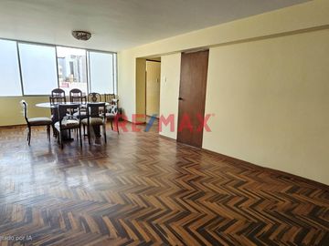Venta De Amplio Depa En El Corazon De Miraflores